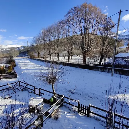 Chaleureux A Avec Balcon Et Vue Montagne *