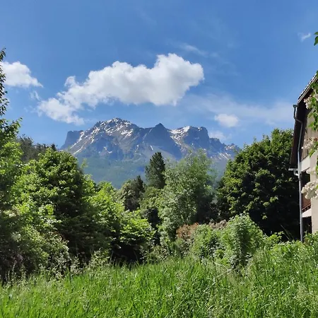 Apartment Chaleureux A Avec Balcon Et Vue Montagne