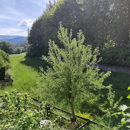 Chaleureux A Avec Balcon Et Vue Montagne Apartment